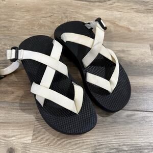 Chaco Tegu Women’s Sandals White Black Adjustable Outdoor Hiking Size 9